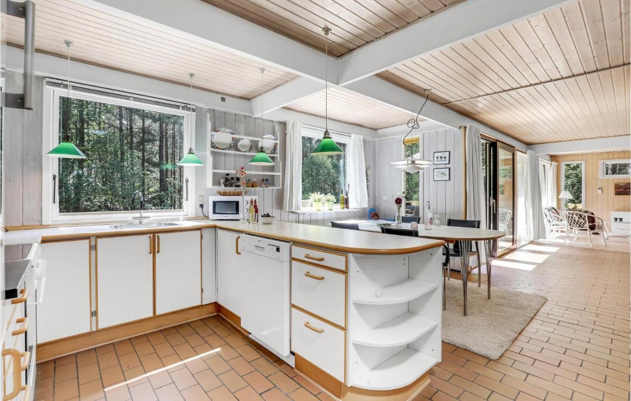 Lovely Home In Nexo With Kitchen Bagian luar foto