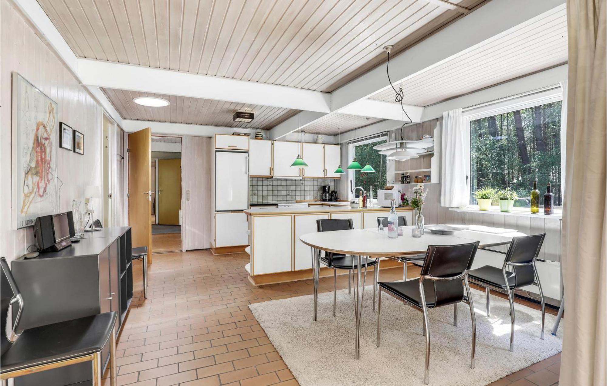 Lovely Home In Nexo With Kitchen Bagian luar foto